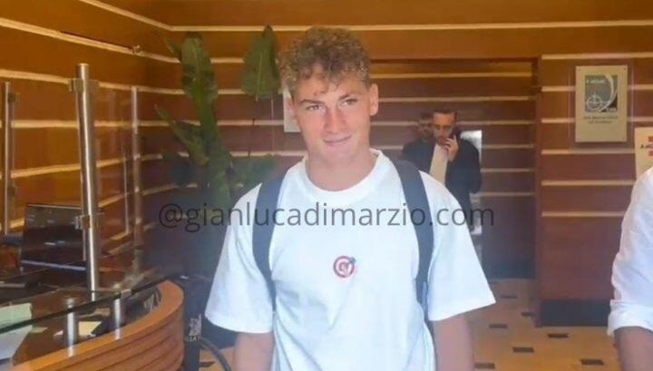 img, 埃斯波西托, 他表示自己