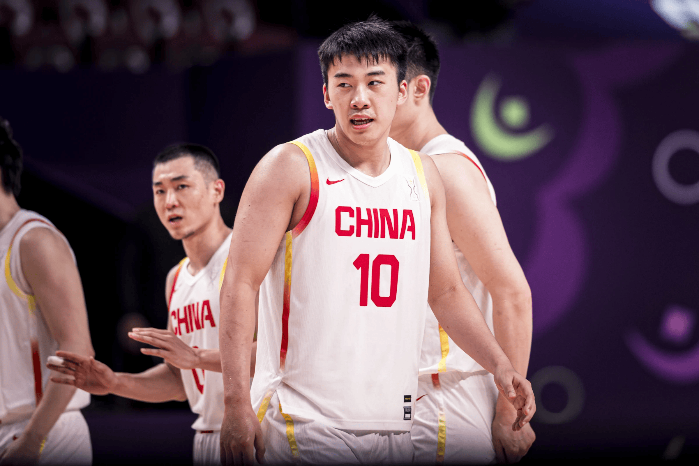 tenan, KFPaW, 对阵卫冕冠