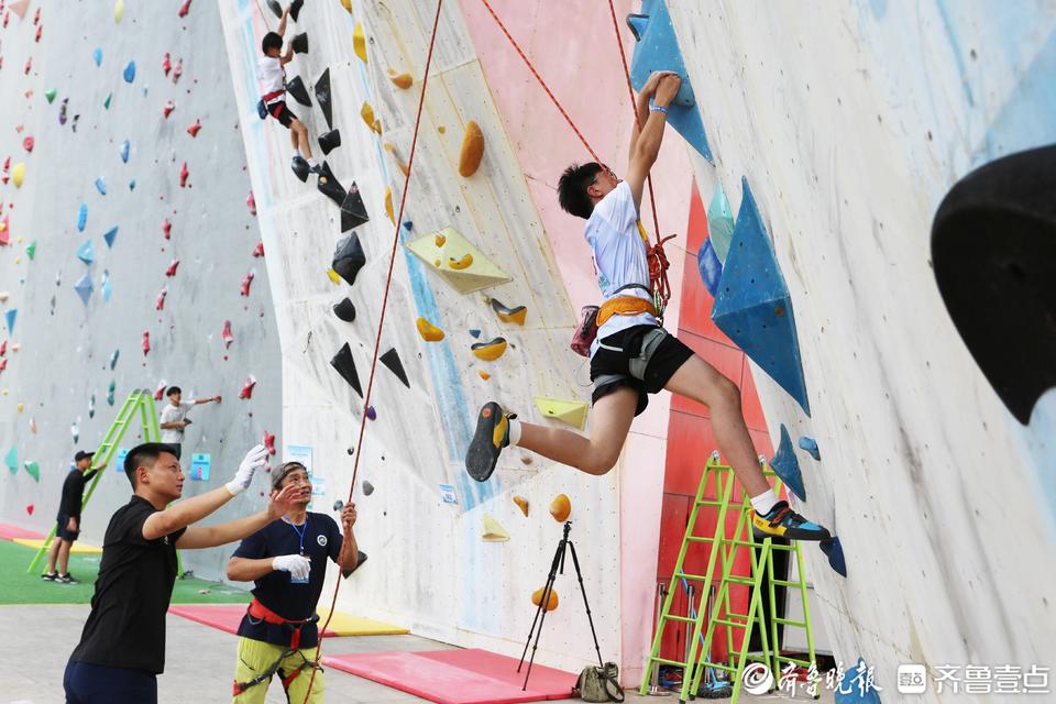 小将竞逐, 市体育局