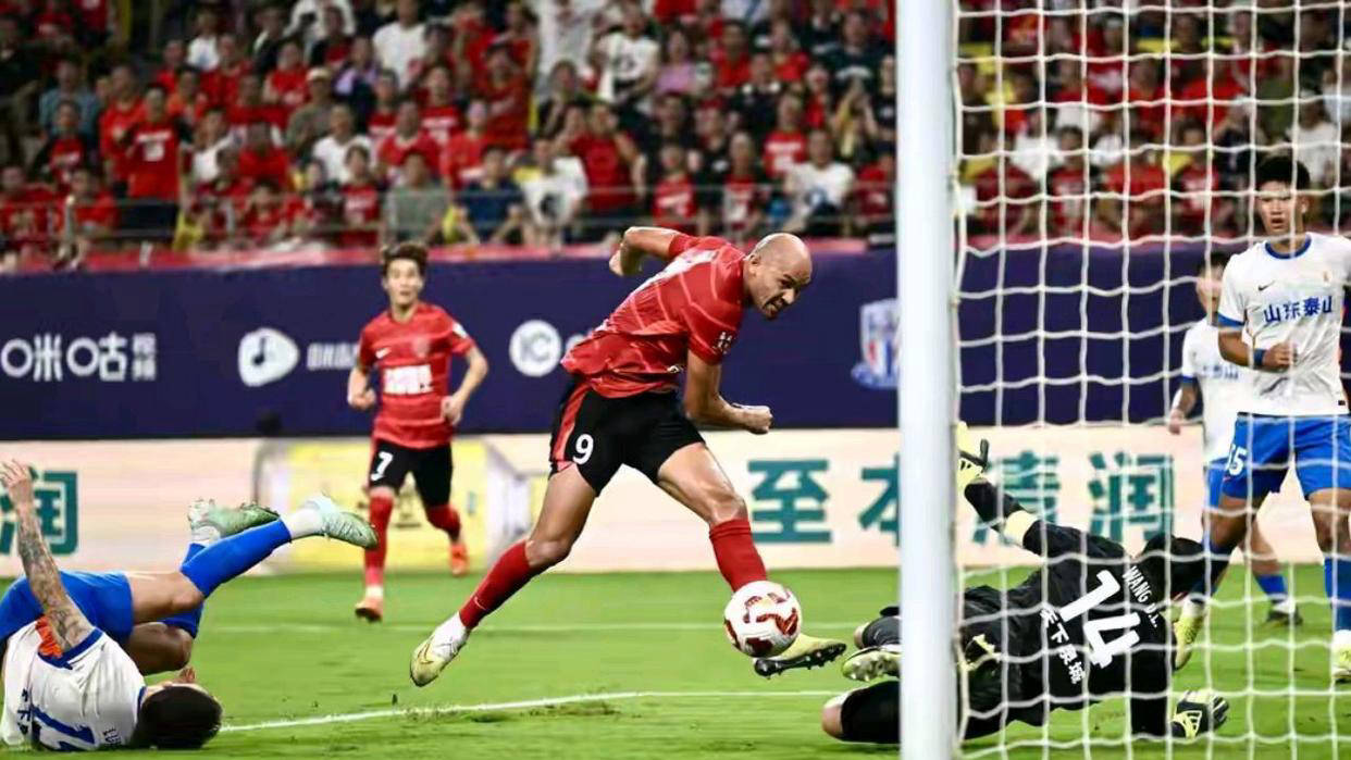 月最佳球员, 内的抢点射, 天津津门虎